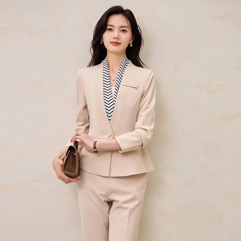 ชุดสูททำงานผู้หญิง สไตล์ทางการ - Women Formal Wear Interview บทวิจารณ์และราคา