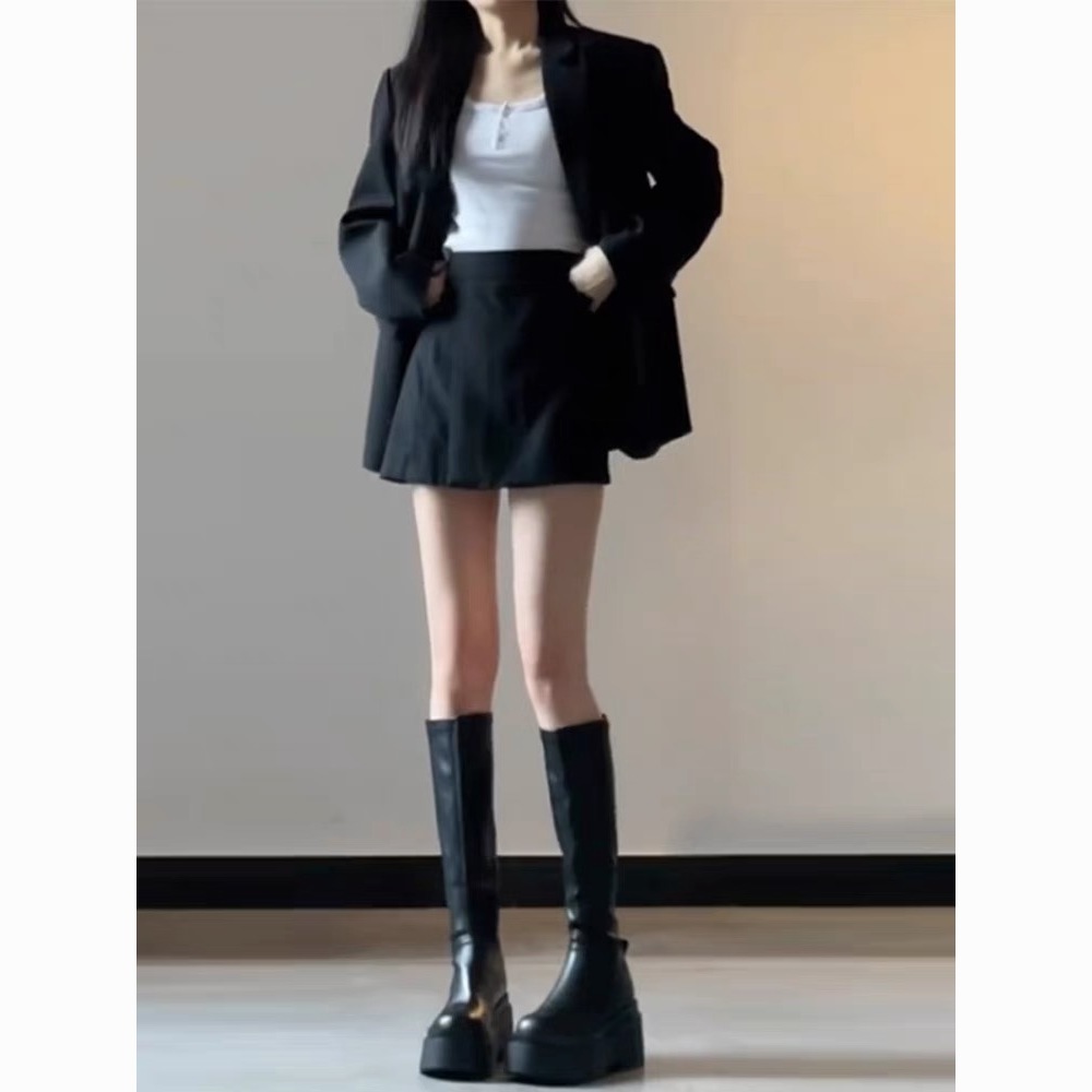 เทรนด์เสื้อผ้าผู้หญิงปี 2025 เ - Women Formal Wear Trends 2025 บทวิจารณ์และราคา