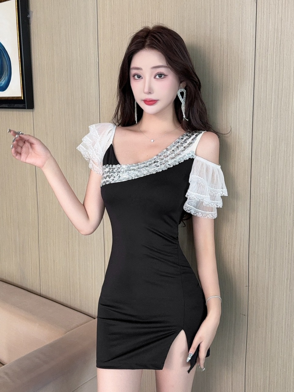 ชุดเดรสสั้นผ้าลูกไม้เซ็กซี่แบบ - Wrap Dress Work บทวิจารณ์และราคา