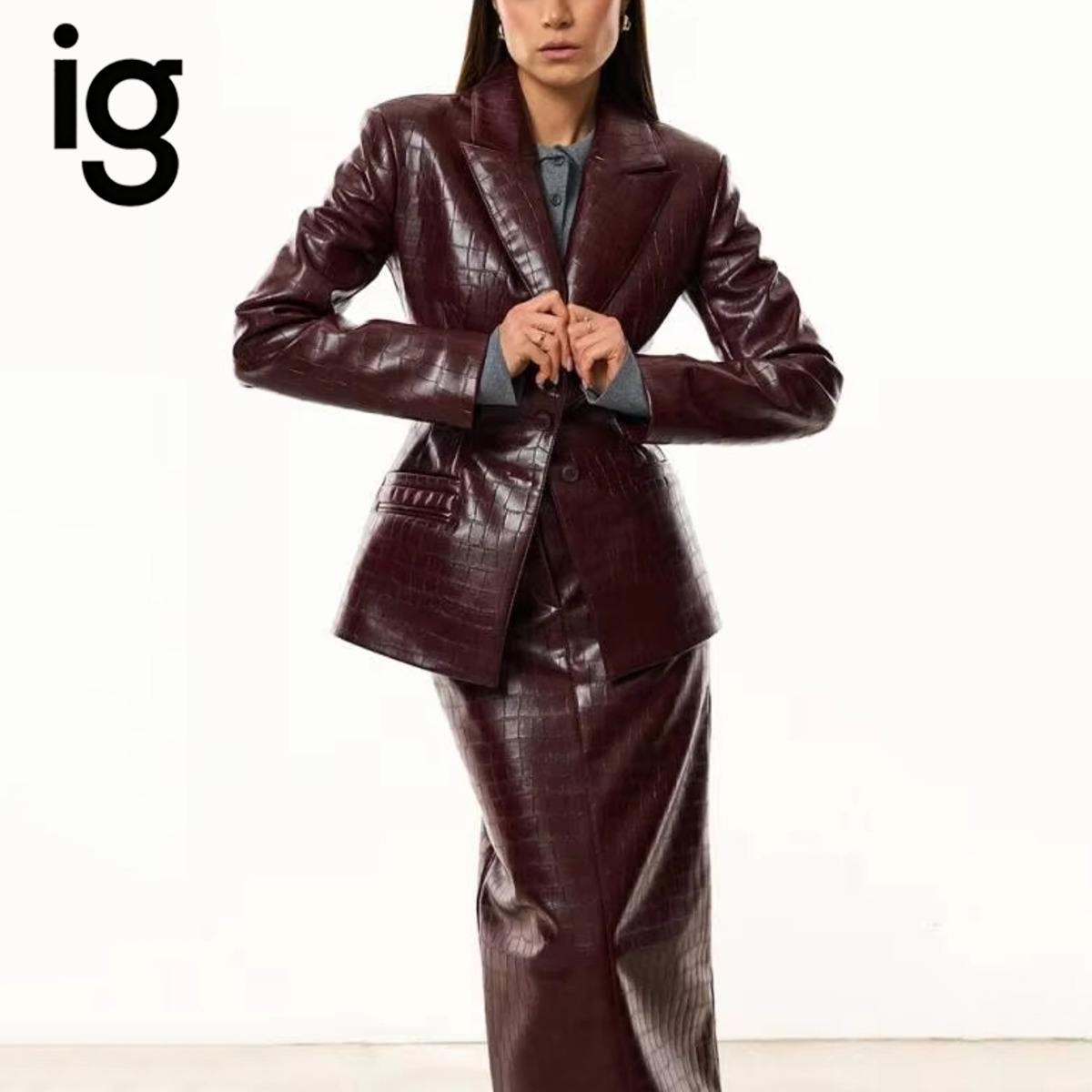 ชุดสูท 2 ชิ้นสำหรับผู้หญิง IG  - Female Formal Wear บทวิจารณ์และราคา
