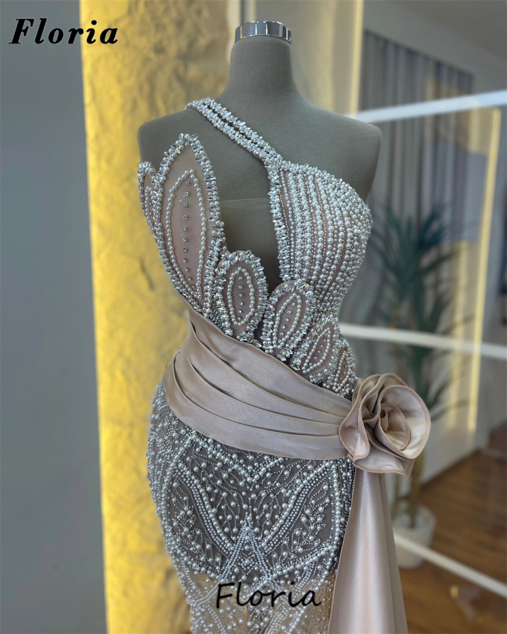 ชุดเดรสงานพรอมเปิดไหล่ข้างเดีย - Women Formal Wear Dubai บทวิจารณ์และราคา