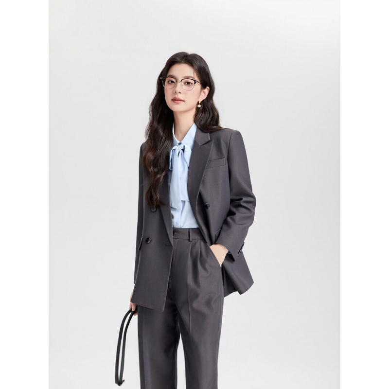 ชุดสูทผู้หญิงสีน้ำเงินกรมท่าแบ - Women Formal Wear Interview บทวิจารณ์และราคา